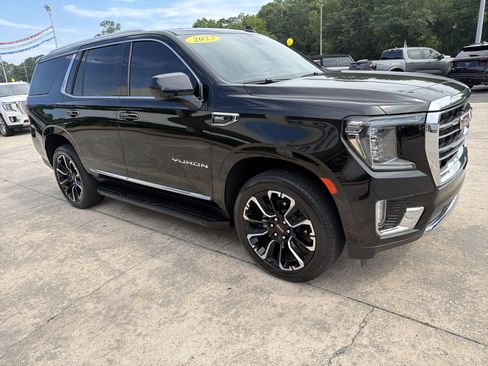 Used 2023 GMC Yukon SLT RWD image 4