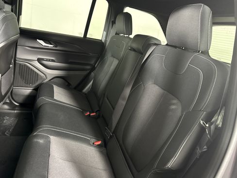 New 2025 Jeep Grand Cherokee Laredo X w/ Luxury Tech Group I image 13