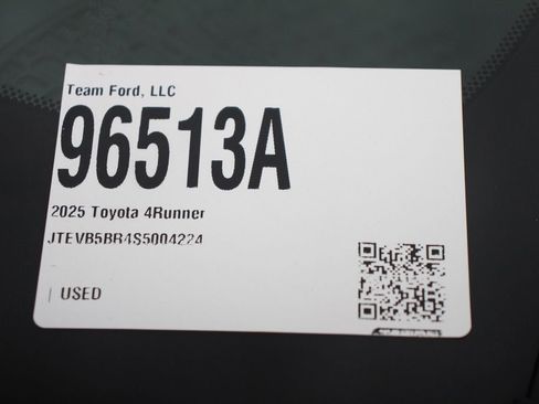 Used 2025 Toyota 4Runner Limited image 29