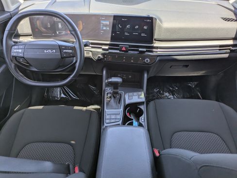 Certified 2026 Kia Sportage LX FWD image 15