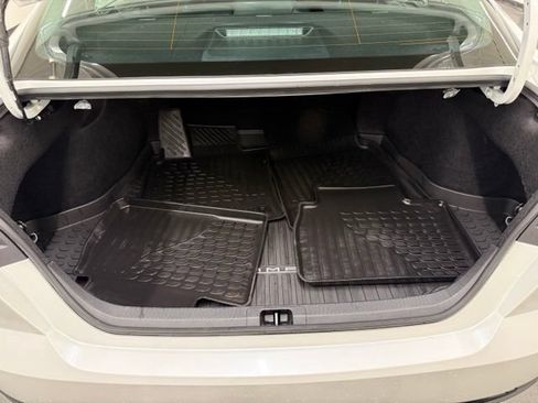 Certified 2025 Toyota Camry XLE AWD/4WD image 6