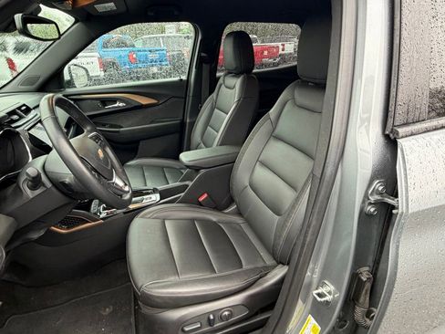 Used 2023 Chevrolet TrailBlazer ACTIV w/ Convenience Package AWD/4WD image 10
