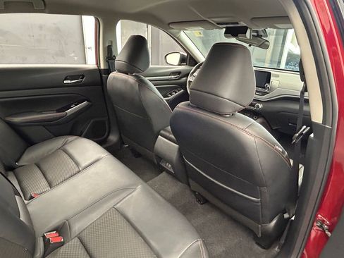 Used 2024 Nissan Altima 2.5 SR FWD image 37