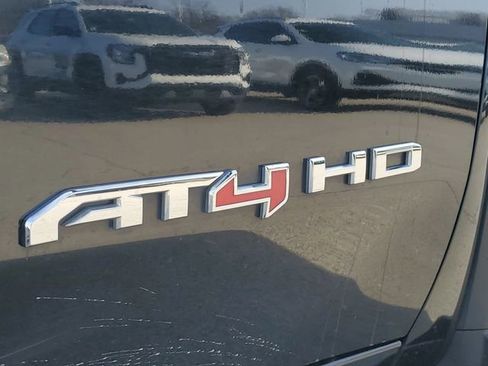 Used 2021 GMC Sierra 2500 AT4 w/ AT4 Premium Plus Package image 8