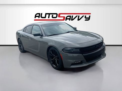 Used 2018 Dodge Charger R/T w/ Blacktop Package RWD image 1