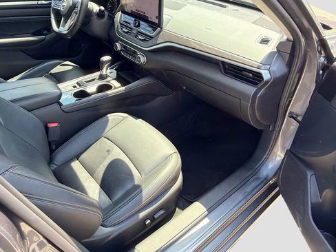 Used 2023 Nissan Altima 2.5 SL FWD image 13