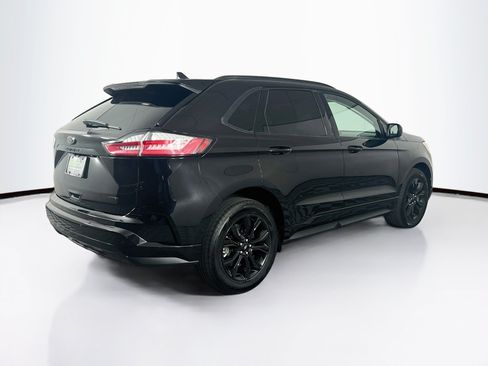 Used 2022 Ford Edge SE w/ Black Appearance Package AWD/4WD image 9