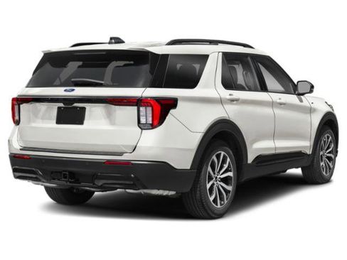 New 2026 Ford Explorer ST-Line RWD image 2