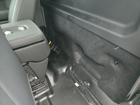 Used 2022 Chevrolet Silverado 1500 W/T w/ WT Value Package image 24