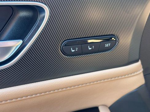 New 2025 INFINITI QX80 Luxe image 13