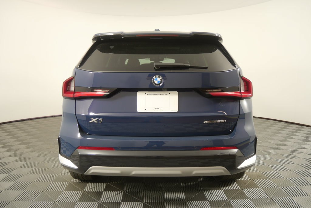 Certified 2026 BMW X1 xDrive28i AWD/4WD image 5