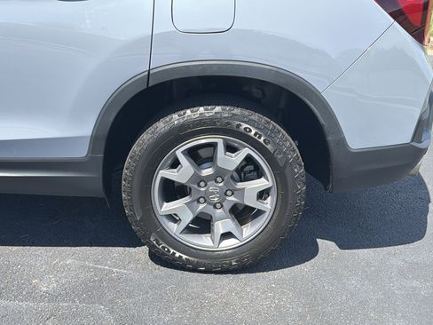 Certified 2022 Honda Passport TrailSport image 35
