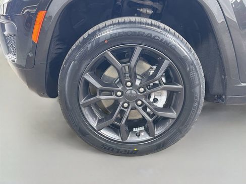 Used 2024 Jeep Grand Cherokee Limited 4xe AWD/4WD image 35