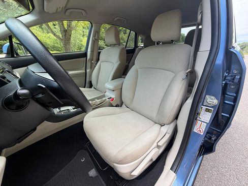 Used 2015 Subaru Crosstrek 2.0i Premium AWD/4WD image 11