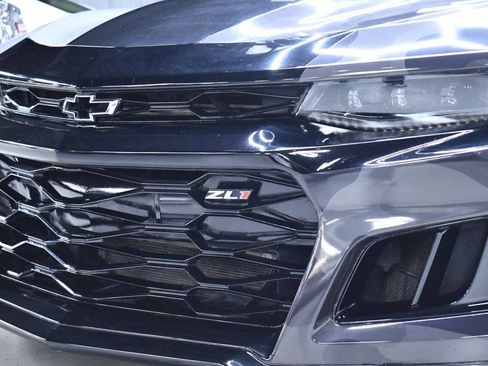 Used 2017 Chevrolet Camaro ZL1 RWD image 14
