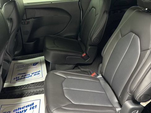 New 2026 Chrysler Voyager LX FWD image 22
