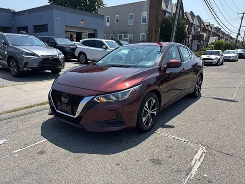 Used 2022 Nissan Sentra SV FWD image 1