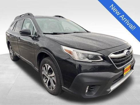 Used 2022 Subaru Outback Limited image 1