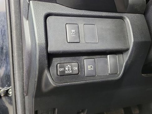 Used 2021 Toyota Tacoma SR5 image 13