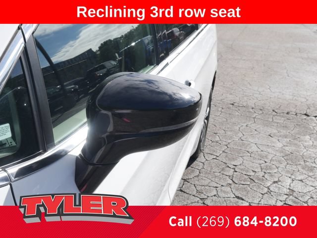 Used 2024 Chrysler Pacifica Limited FWD image 11