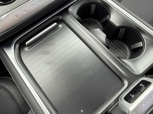 New 2026 Ford Expedition Max Platinum w/ Driver's Package image 17