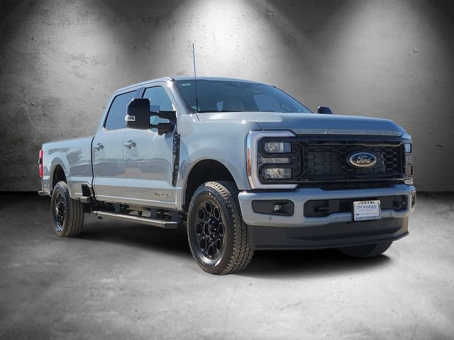 New 2026 Ford F350 Lariat w/ Black Appearance Package AWD/4WD image 2