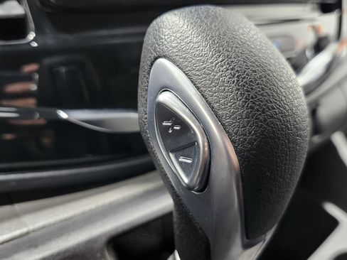 Used 2023 Ford Transit 350 XLT image 10