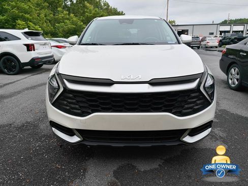Used 2023 Kia Sportage LX FWD image 2