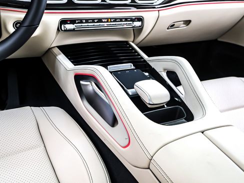 New 2026 Mercedes-Benz GLE 450 4MATIC image 6