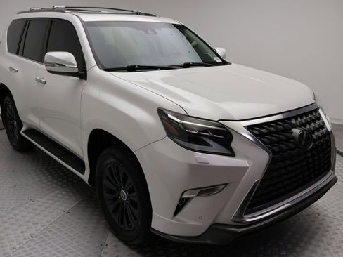 Used 2023 Lexus GX 460 Premium w/ Accessory Package AWD/4WD image 6