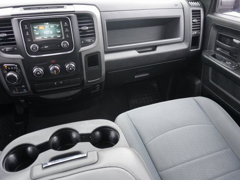 Used 2017 RAM 1500 Express image 27