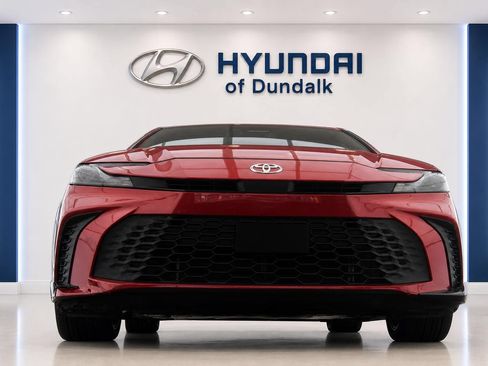 Used 2025 Toyota Camry SE w/ Multimedia Upgrade Package FWD image 5