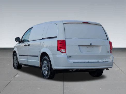 Used 2013 RAM C/V Tradesman FWD image 4