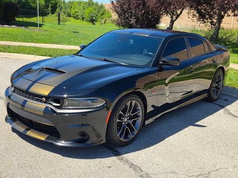 Used 2023 Dodge Charger Scat Pack w/ Plus Group RWD image 3