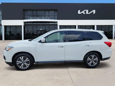 Used 2020 Nissan Pathfinder SL FWD image 4