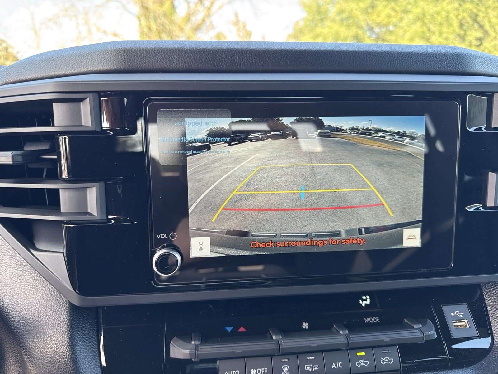 New 2025 Toyota Tundra SR w/ SR Tow Package AWD/4WD image 20