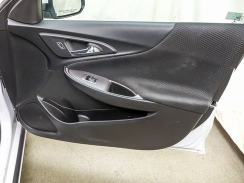 Used 2024 Chevrolet Malibu LT image 27