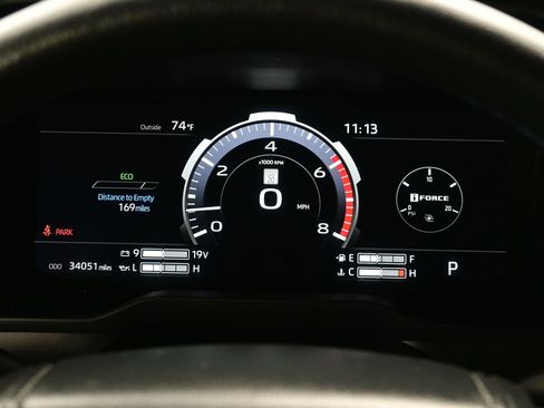 Used 2025 Toyota Tundra Platinum AWD/4WD image 26