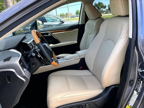 Used 2022 Lexus RX 350 FWD w/ Premium Package image 8