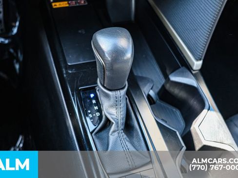 Used 2025 Toyota Camry SE image 43