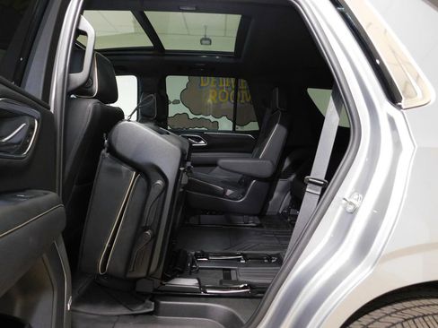 Used 2024 Chevrolet Tahoe Premier w/ Premium Package image 84