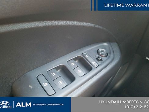 New 2026 Hyundai Venue SE FWD image 33