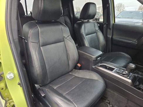 Used 2023 Toyota Tacoma TRD Off-Road w/ TRD Premium Off Road Package image 17