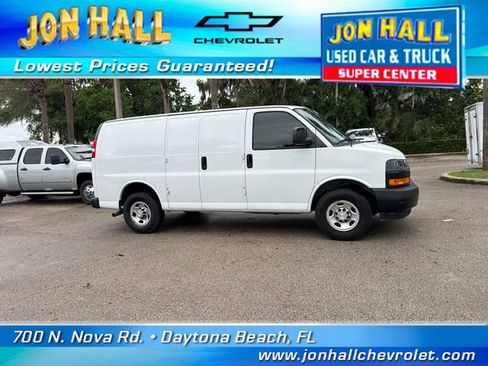 Used 2021 Chevrolet Express 2500 RWD image 14