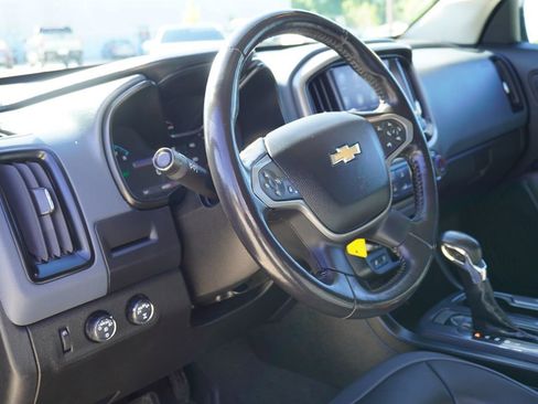 Used 2022 Chevrolet Colorado Z71 AWD/4WD image 25
