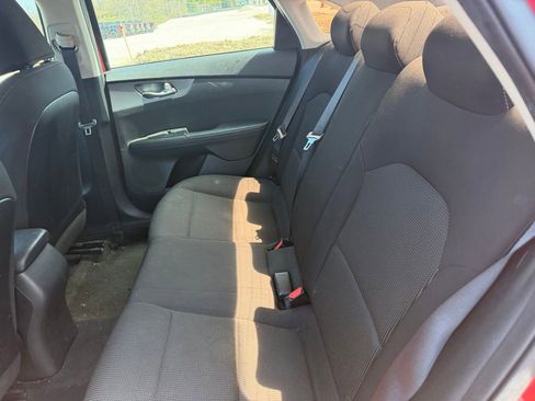 Used 2020 Kia Forte LXS FWD image 8