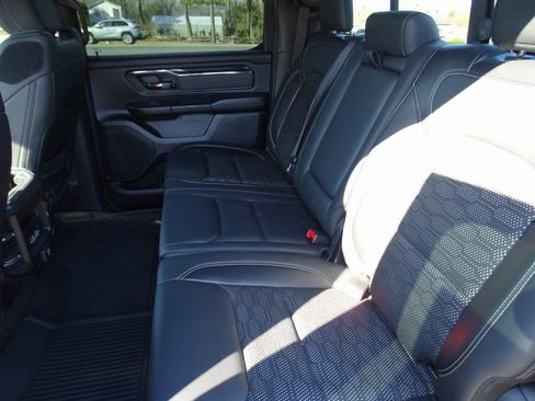 Used 2021 RAM 1500 Big Horn w/ Built-to-serve Edition image 8