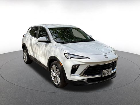 Used 2025 Buick Encore GX Preferred image 1