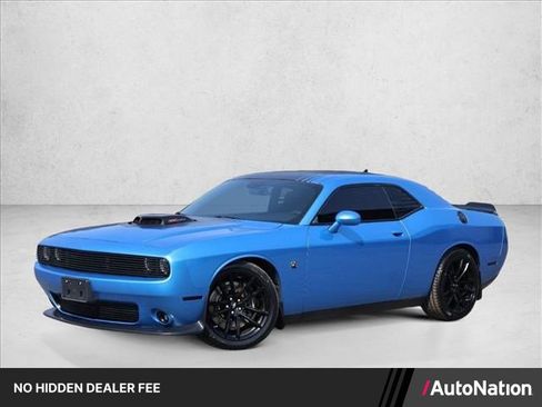 Used 2019 Dodge Challenger R/T Scat Pack w/ Shaker Package RWD image 1