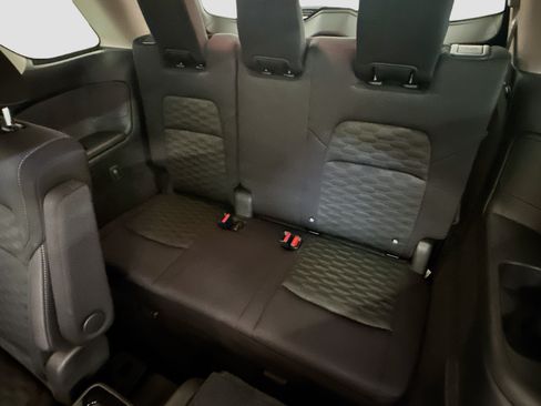 Used 2024 Nissan Pathfinder SV w/ SV Premium Package AWD/4WD image 30